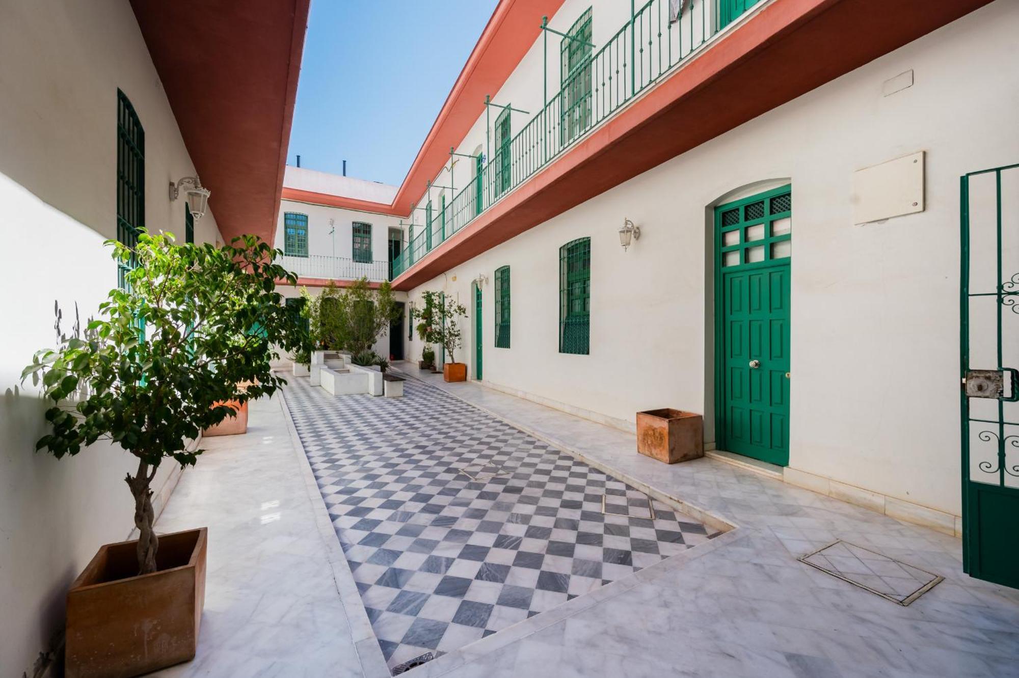 Penthouse Con Terraza- 2D 2B- Triana Apartment Севиля Екстериор снимка