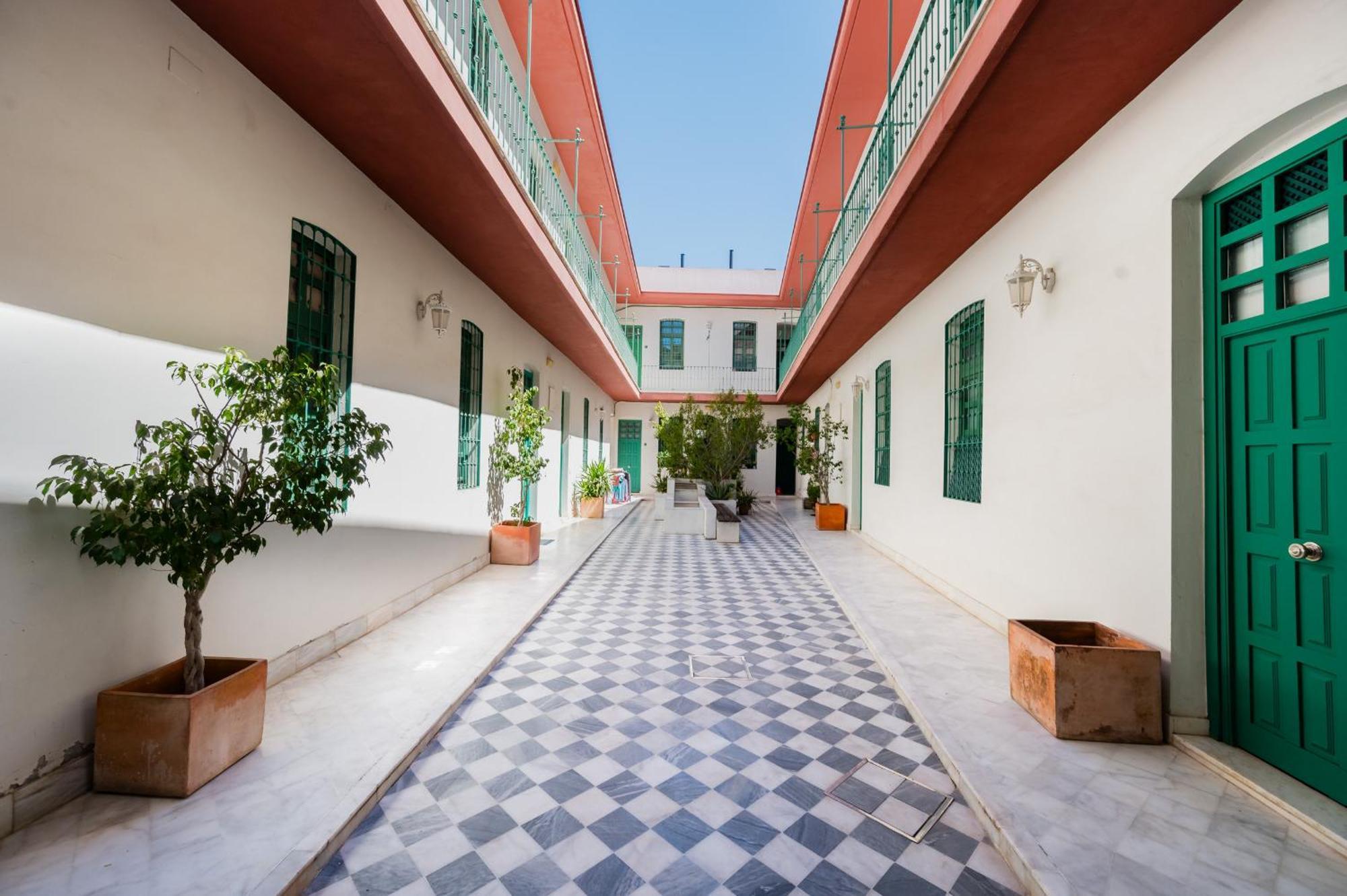 Penthouse Con Terraza- 2D 2B- Triana Apartment Севиля Екстериор снимка